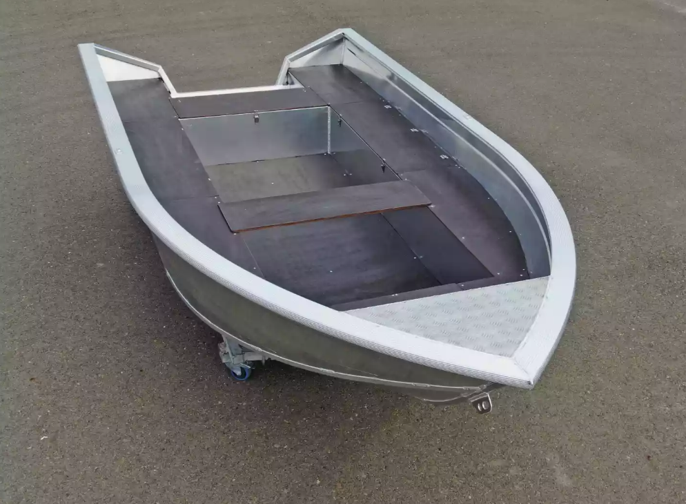 Алюминиевая лодка  Неман-420 в Альметьевске