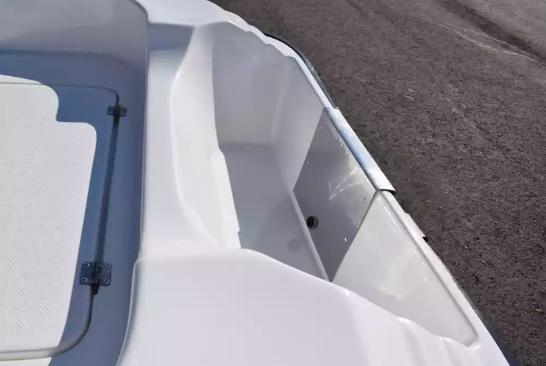 Стеклопластиковая лодка Пингвин (тримаран) в Альметьевске