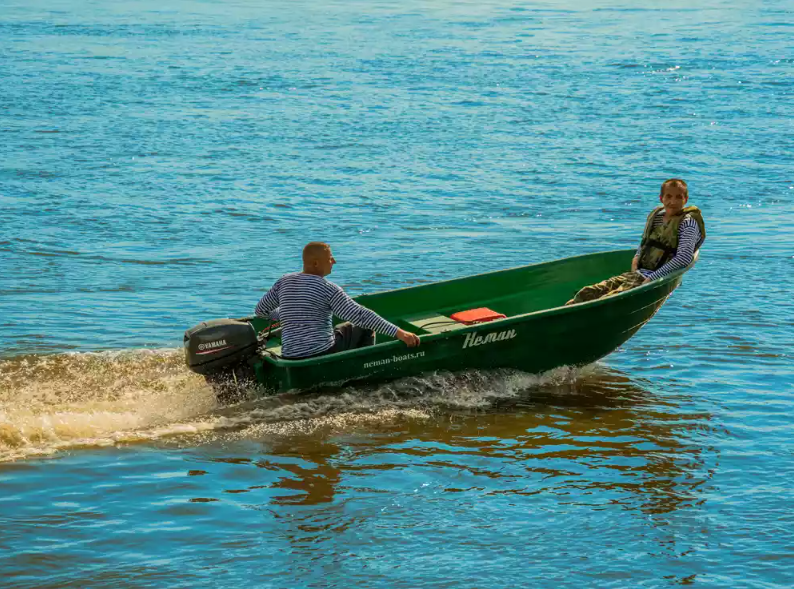 Стеклопластиковая лодка Neman-340 (тримаран) в Альметьевске