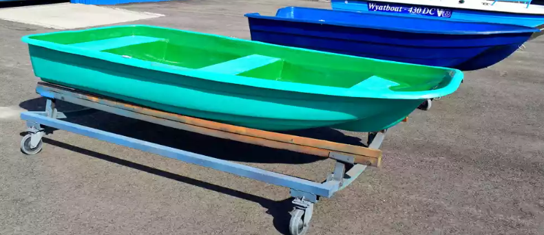 Стеклопластиковая лодка Старт (тримаран) в Альметьевске