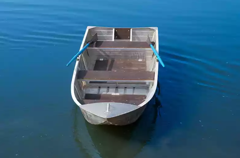 Алюминиевая лодка Вятка-Профи 32 в Альметьевске