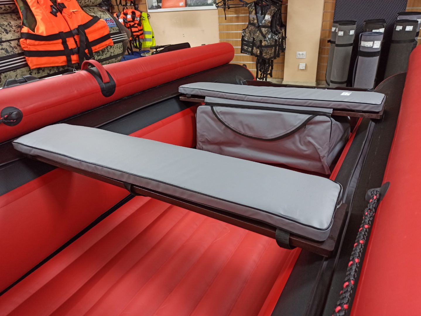 КОМПЛЕКТ МЯГКИХ НАКЛАДОК С СУМКОЙ ДЛЯ ЛОДОК 90Х20 СЕРЫЙ в Альметьевске