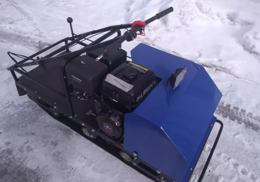 Мотобуксировщик AhtaR ЗИМА с реверсом (задний ход) в Альметьевске