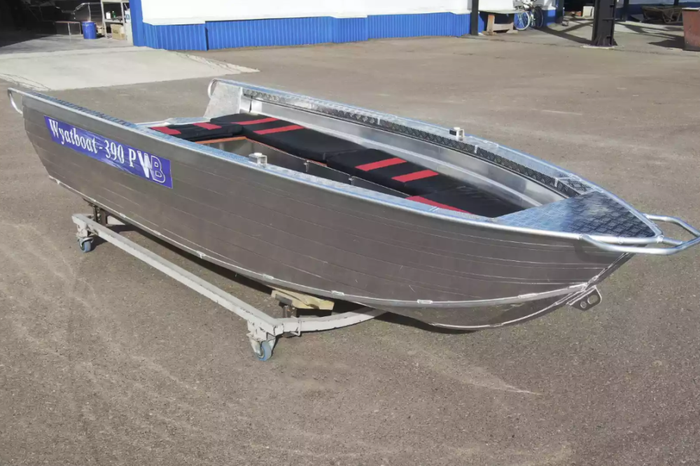 Алюминиевая лодка Wyatboat-390РМ увеличенный борт в Альметьевске