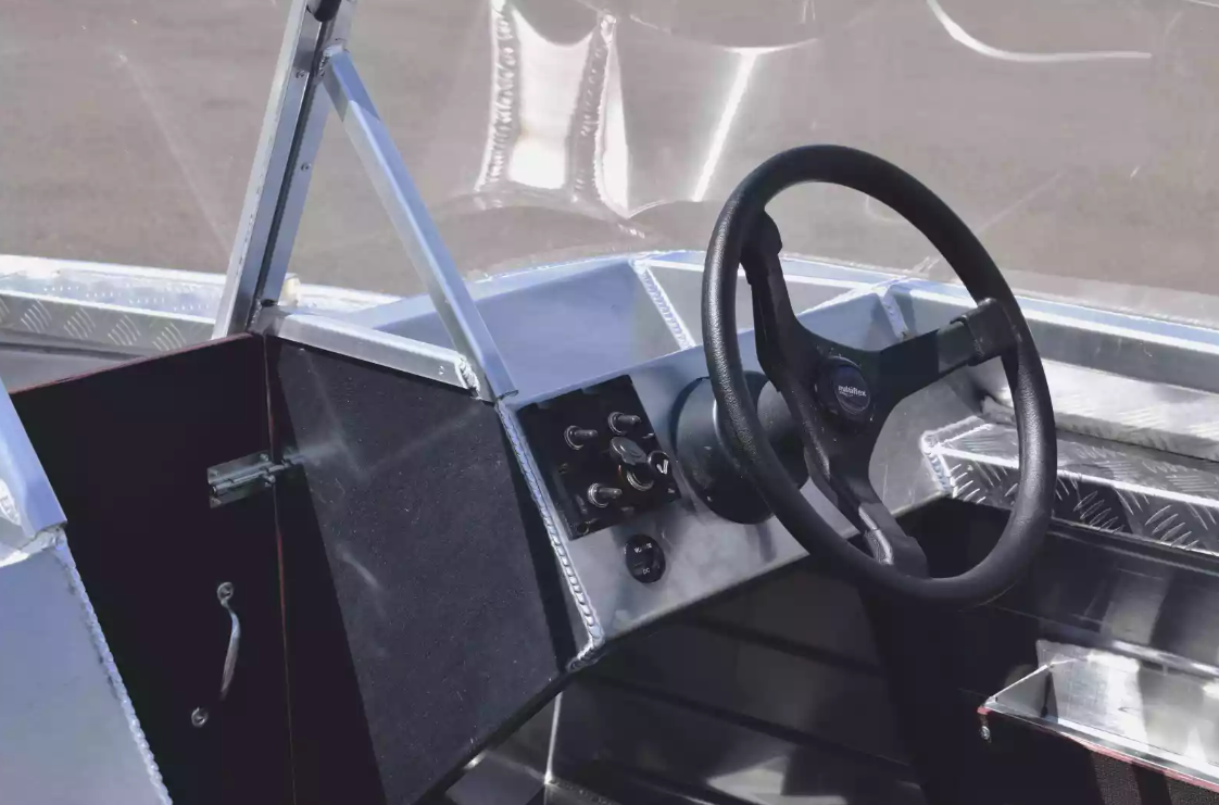 Алюминиевая лодка Wyatboat-390 DCM в Альметьевске