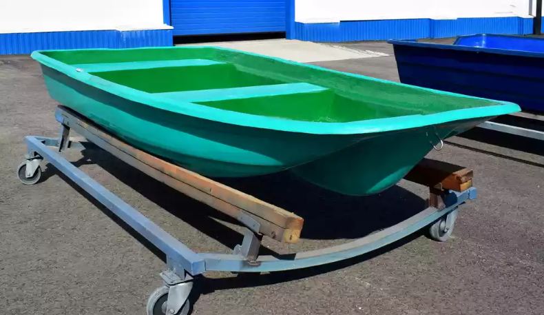 Стеклопластиковая лодка Старт (тримаран) в Альметьевске