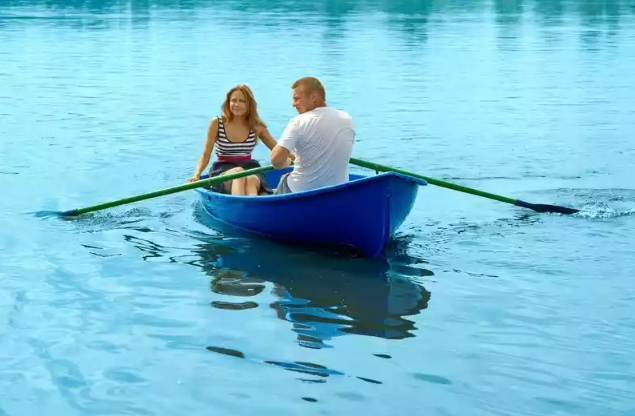 Стеклопластиковая лодка Дельфин в Альметьевске