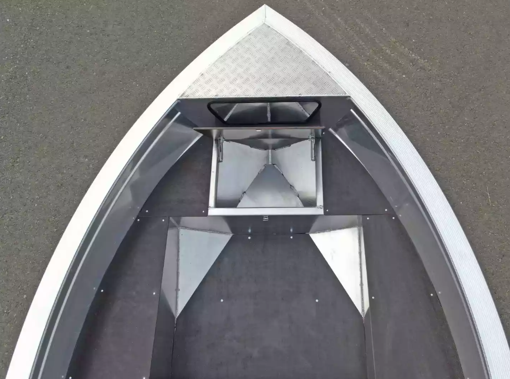 Алюминиевая лодка  Неман-420 в Альметьевске