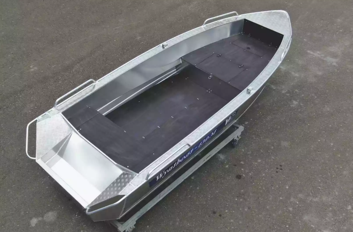 Алюминиевая лодка  Wyatboat-430М FISH в Альметьевске