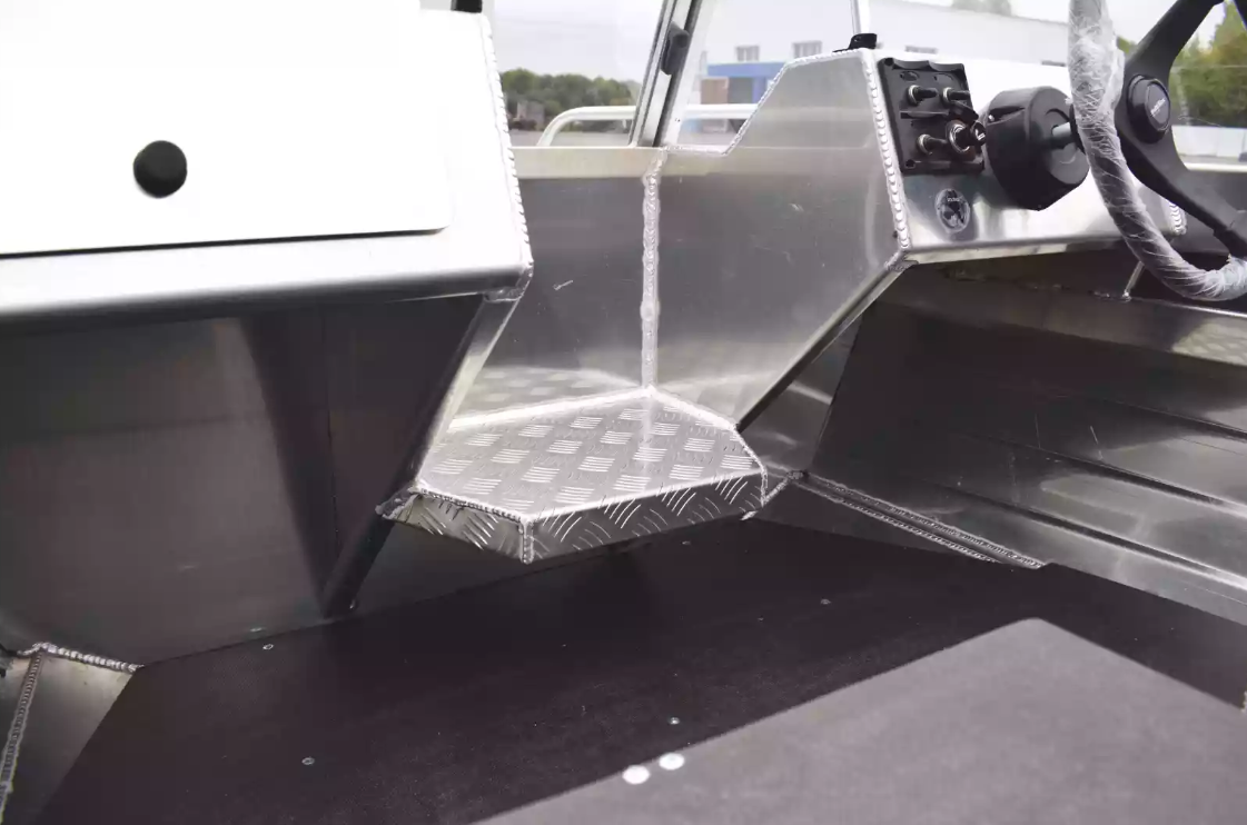 Алюминиевая лодка  Neman-400 PRO в Альметьевске