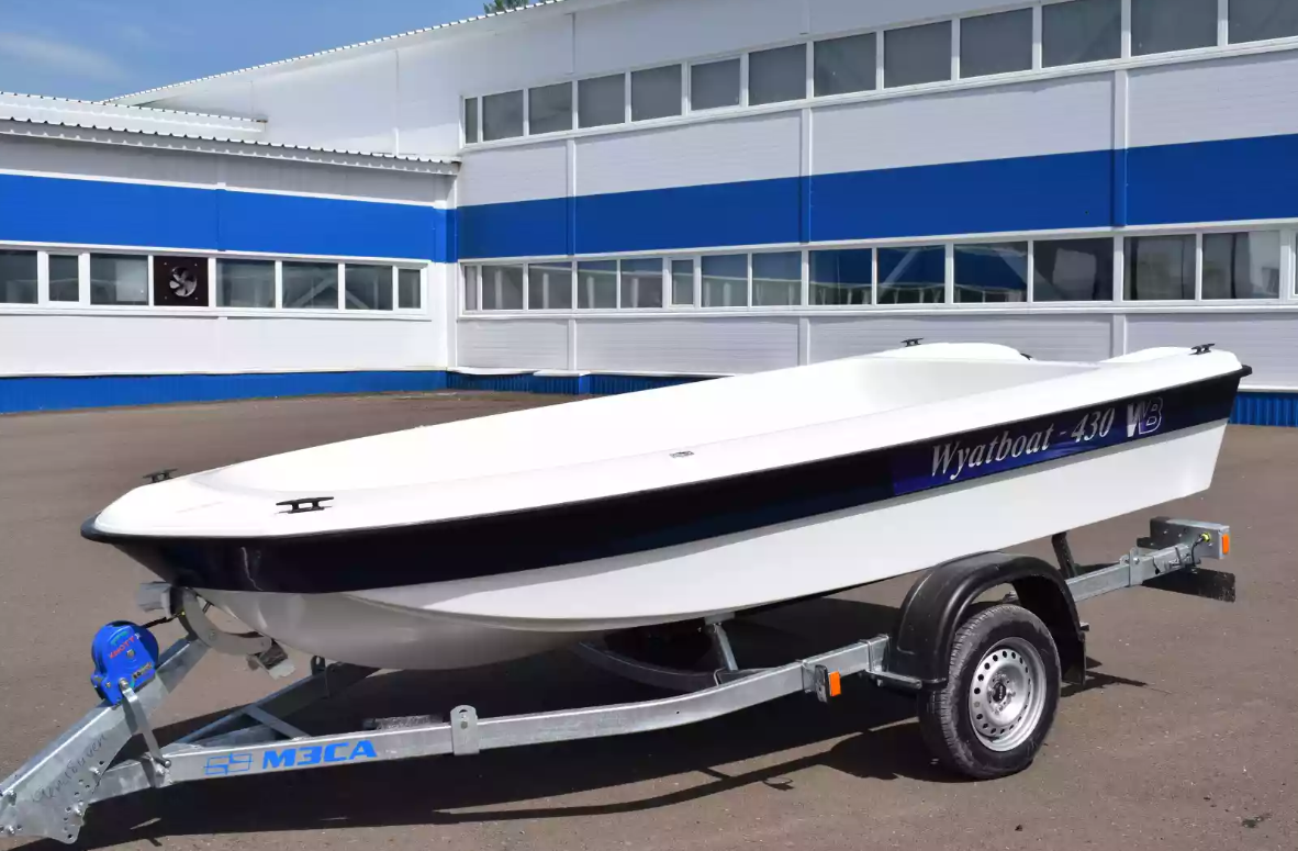 Стеклопластиковая лодка Wyatboat 430 тримаран в Альметьевске