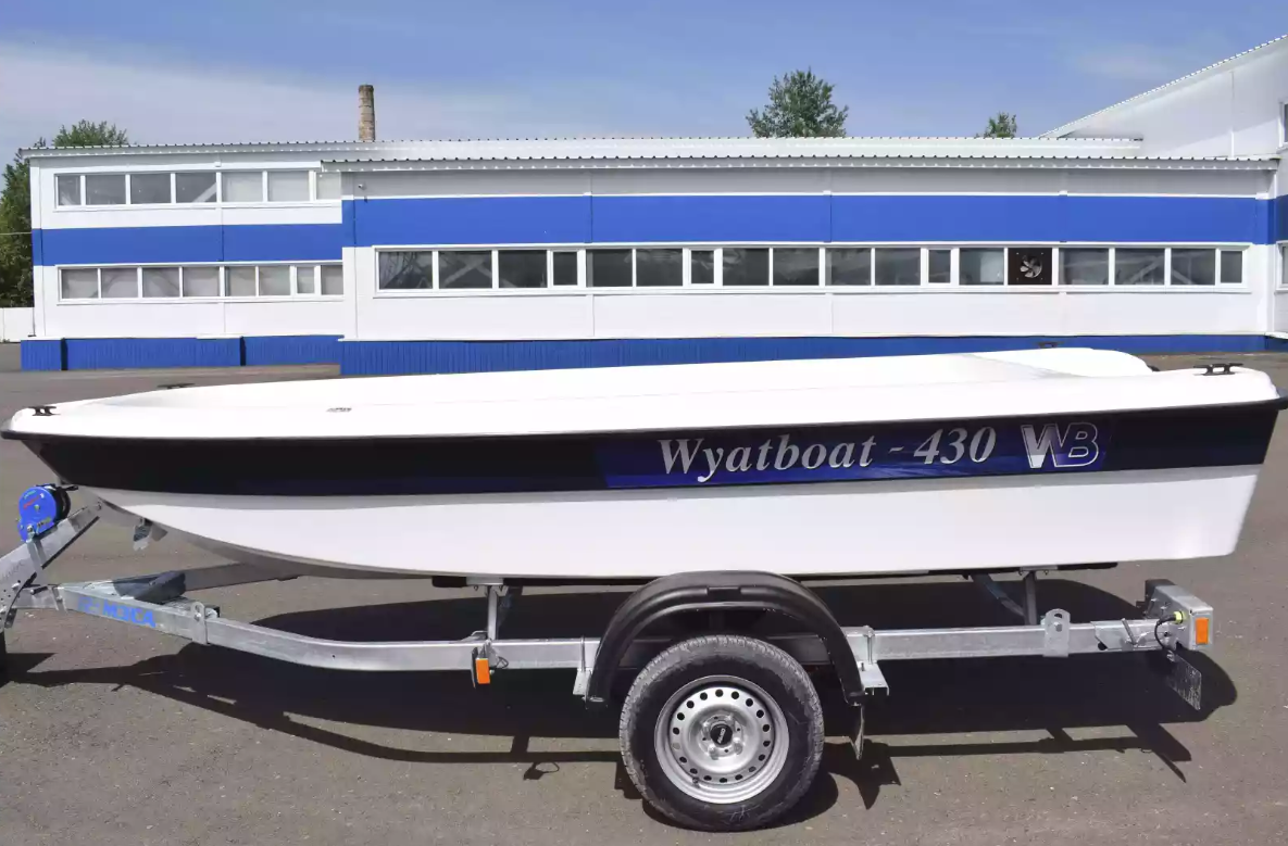 Стеклопластиковая лодка Wyatboat 430 тримаран в Альметьевске