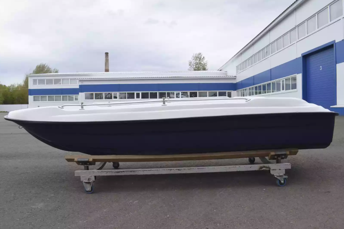 Стеклопластиковая лодка Пингвин New (тримаран) в Альметьевске