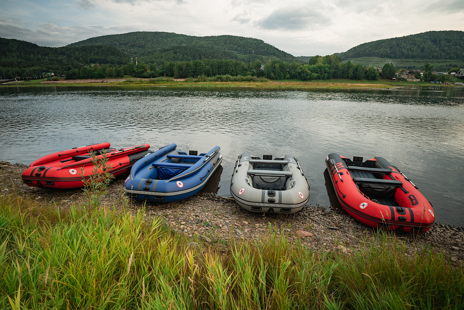 Лодка MISHIMO RIVER FJET PRO 430  под водомет в Альметьевске