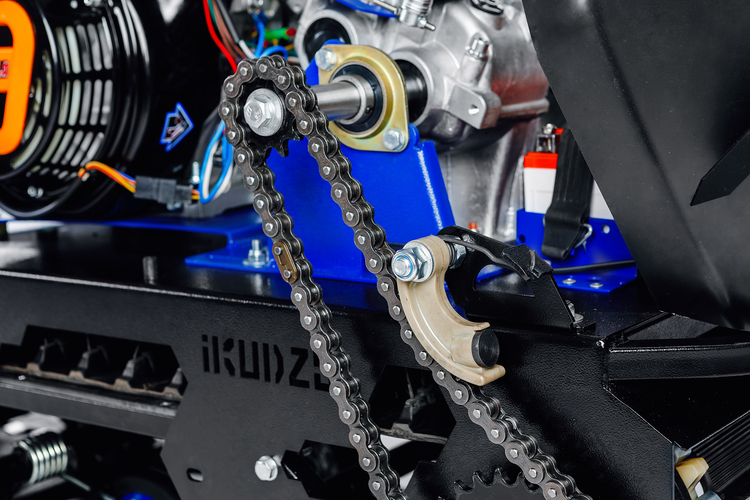 МОТОБУКСИРОВЩИК IKUDZO LONG 2.0 1700/500 EKR19 в Альметьевске