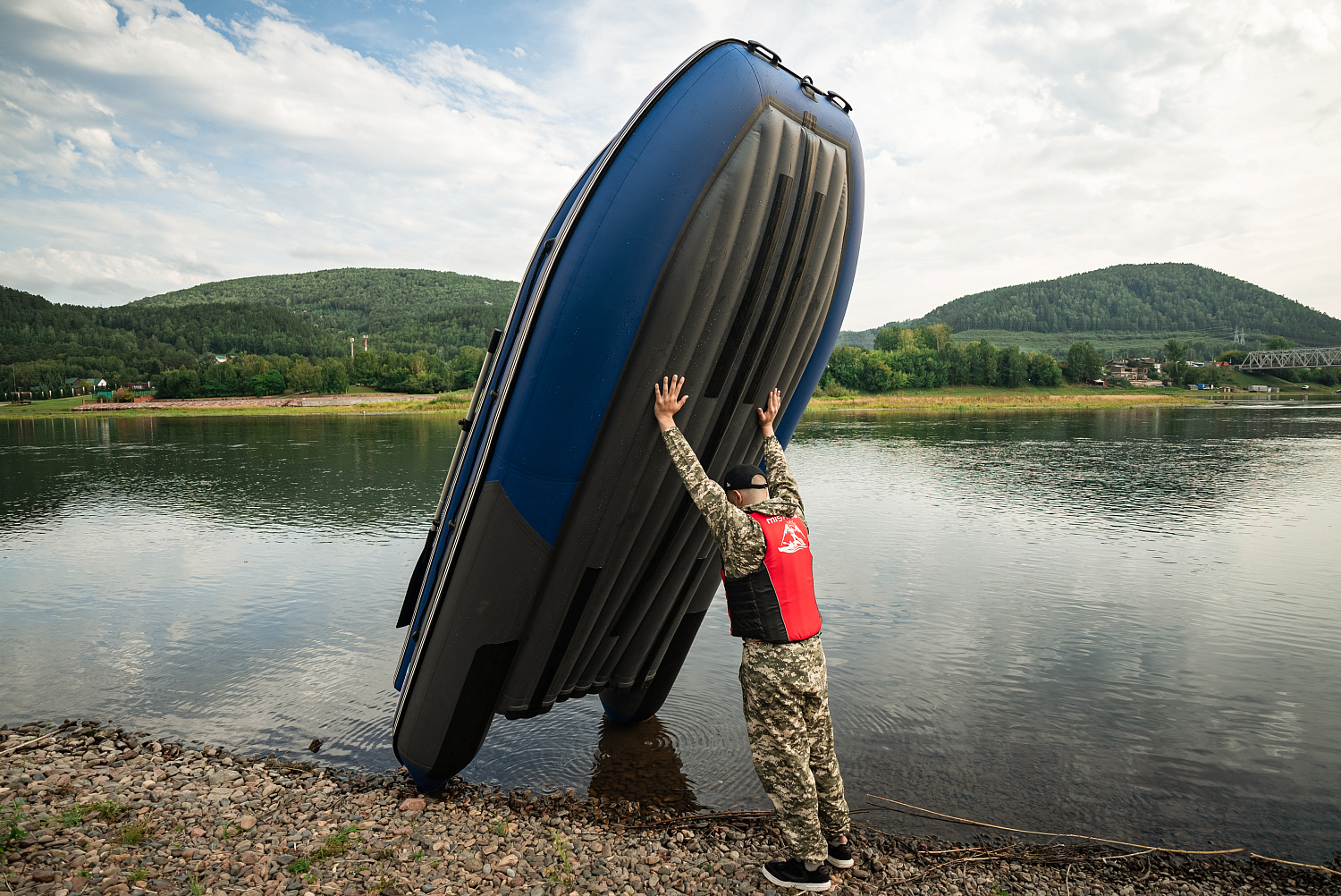 Лодка MISHIMO RIVER FJET PRO 430  под водомет в Альметьевске