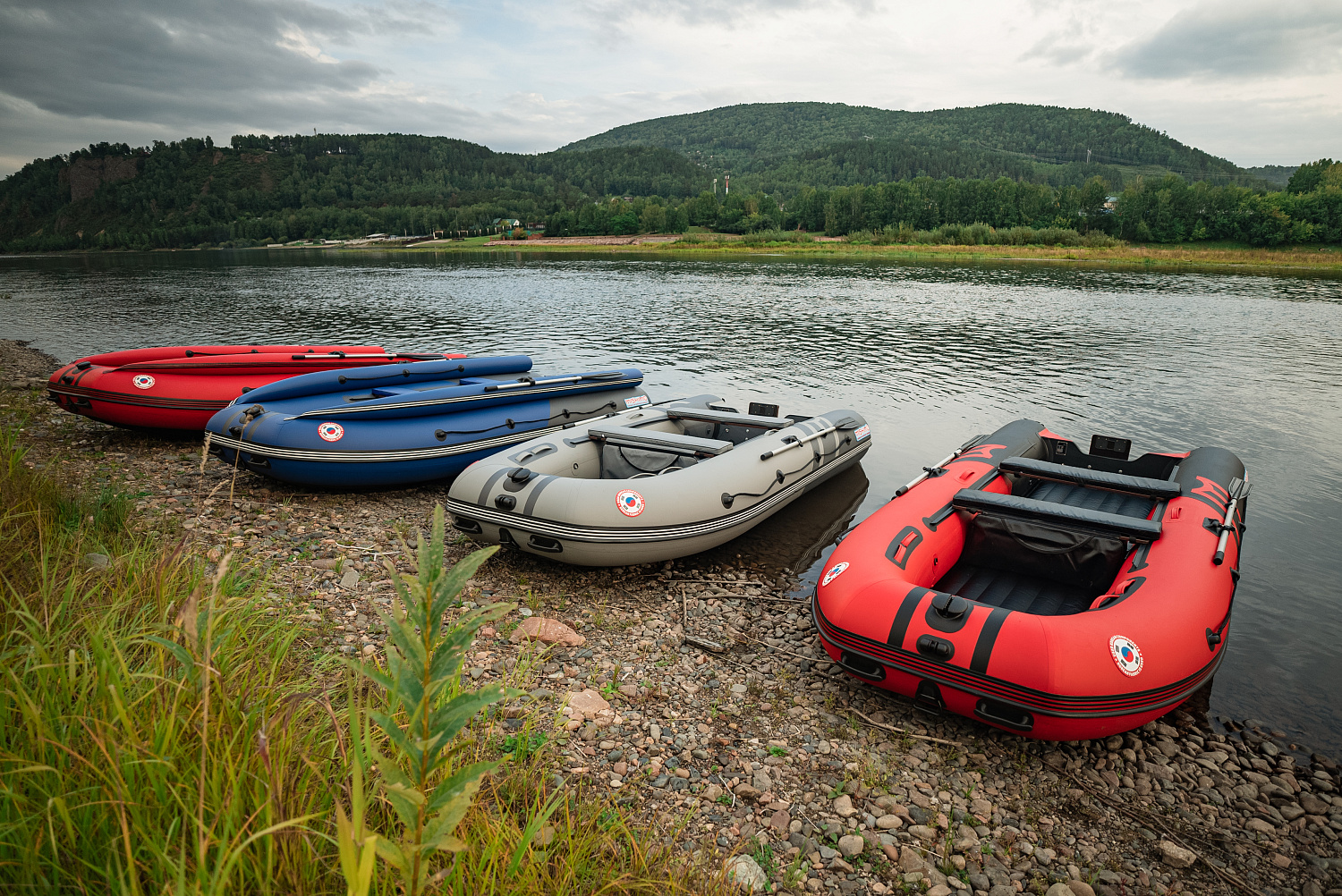 Лодка MISHIMO RIVER FJET PRO 430  под водомет в Альметьевске