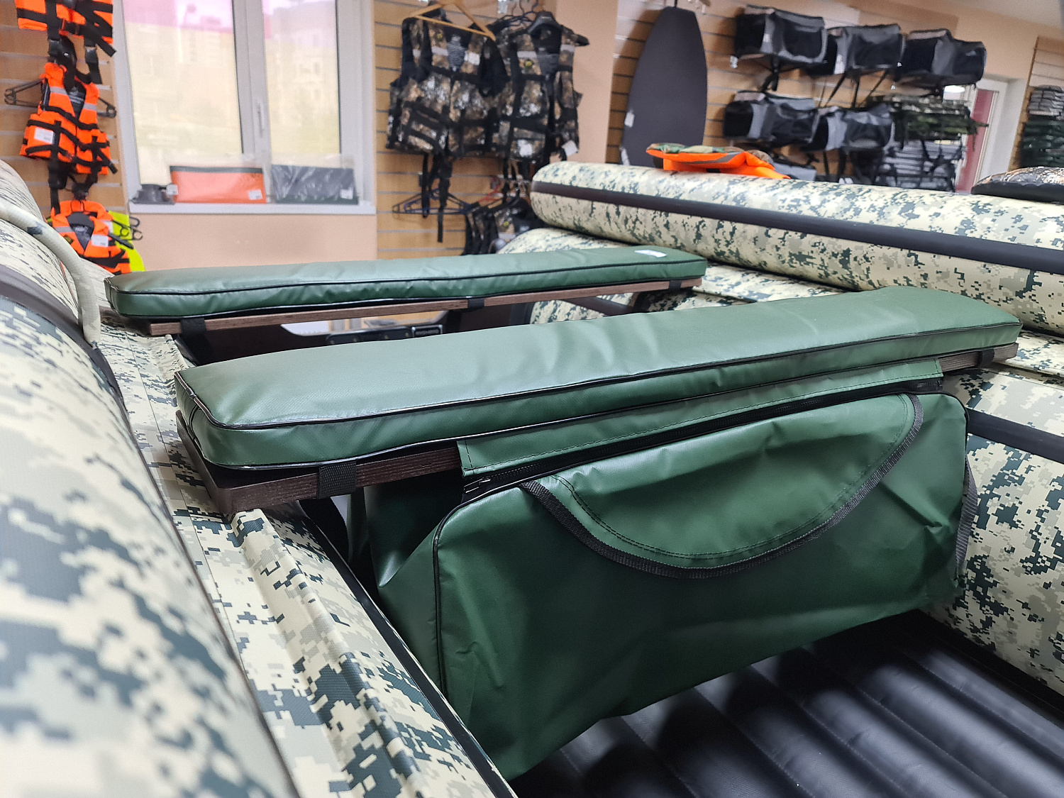 КОМПЛЕКТ МЯГКИХ НАКЛАДОК С СУМКОЙ ДЛЯ ЛОДОК 110Х20 ЗЕЛЕНЫЙ в Альметьевске